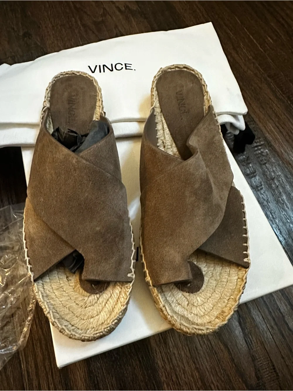 NIB VINCE Espadrilles Sandals